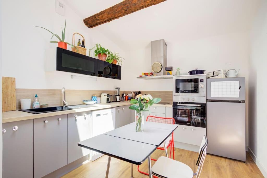 Appartement Place Des Halles Sète Dış mekan fotoğraf